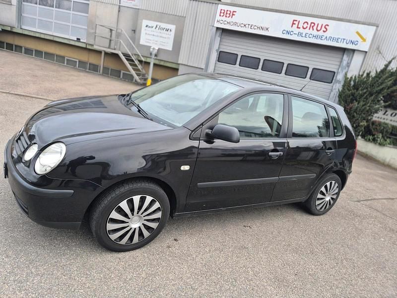 Gebraucht VW Polo 64 PS (47 kW) 2002 Schwarz Kleinwagen