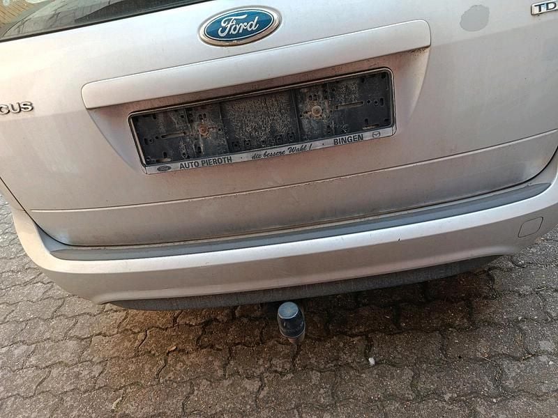 Gebraucht Ford Focus Style 110 PS (80 kW) 2009 Silber Kombi