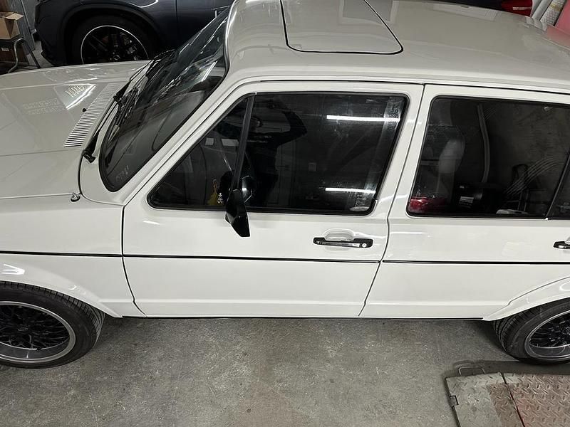 Brugt VW Golf I 55 HK (40 kW) 1982 Hvid Hatchback