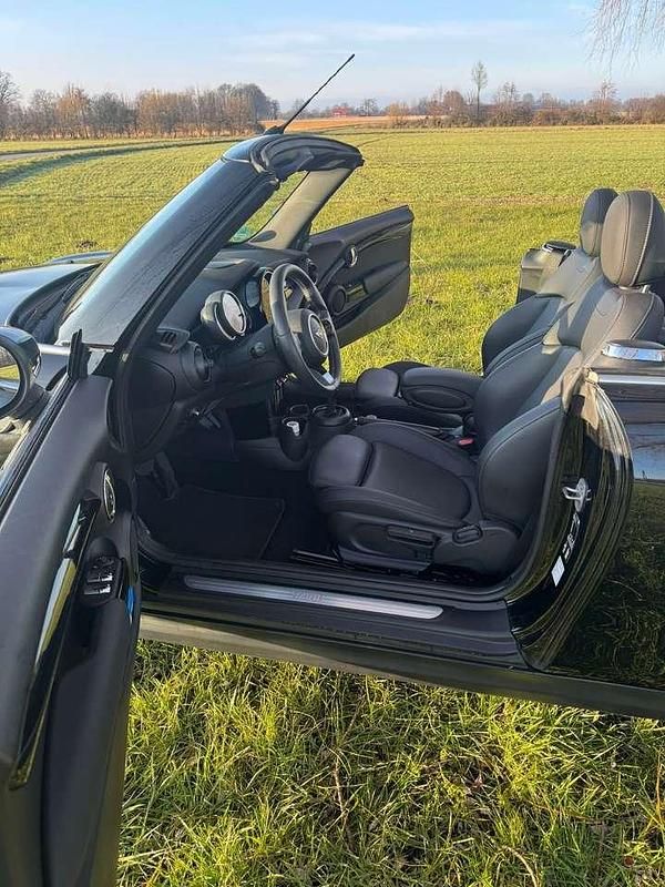 Gebraucht Mini Cooper Cabriolet Classic 136 PS (100 kW) 2023 Schwarz Cabrio