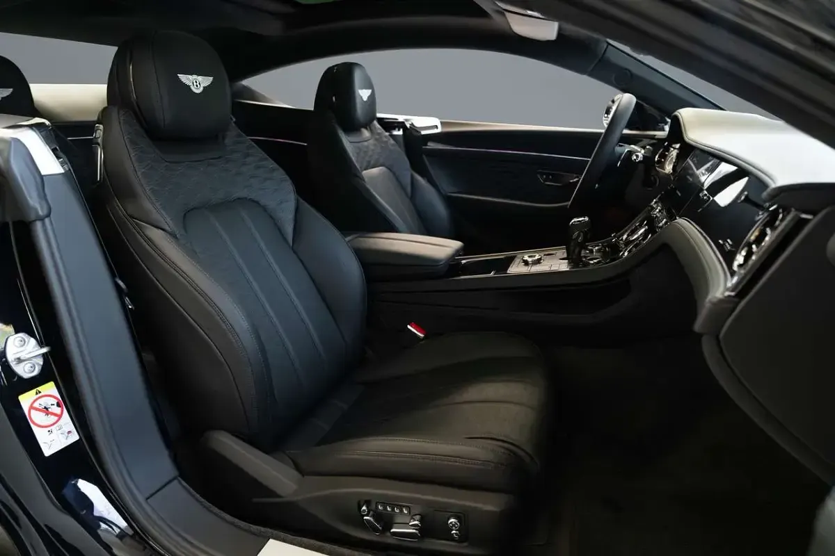 Gebraucht Bentley Continental 782 PS (575 kW) 2026 Schwarz Coupé