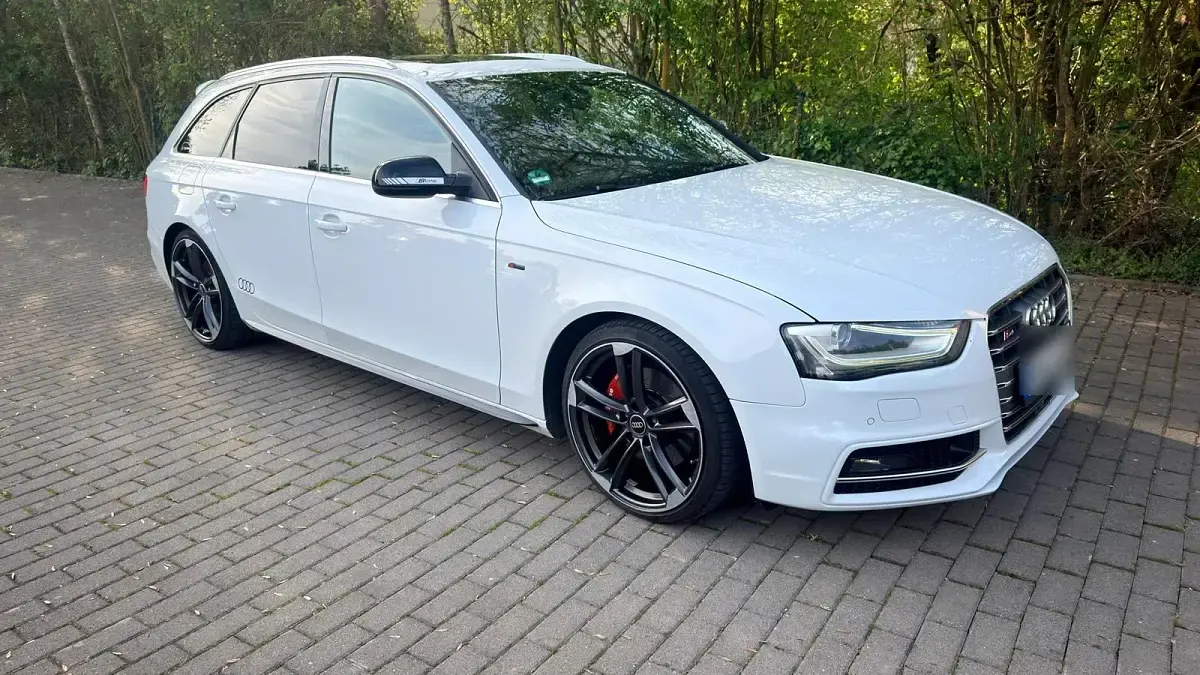 Gebraucht Audi A4 S-Line 177 PS (130 kW) 2012 Weiß Kombi