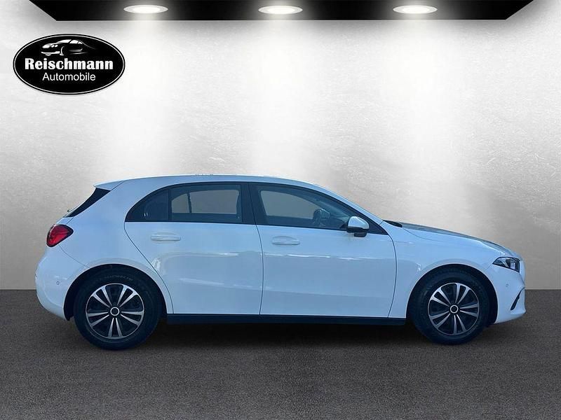 Gebraucht Mercedes A200 163 PS (119 kW) 2019 Weiß Limousine