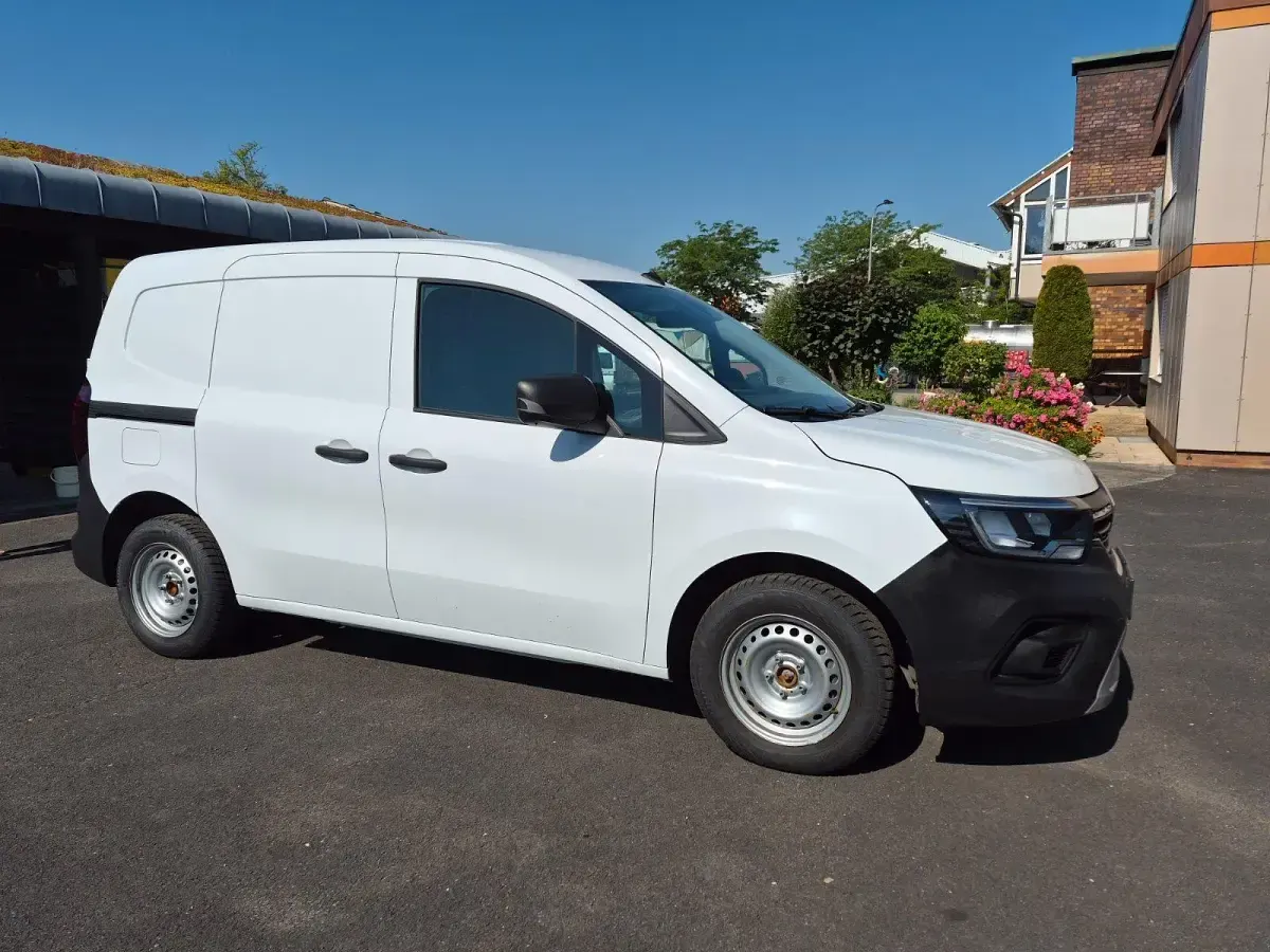 Gebraucht Renault Kangoo 95 PS (69 kW) 2024 Weiß Van / Kleinbus