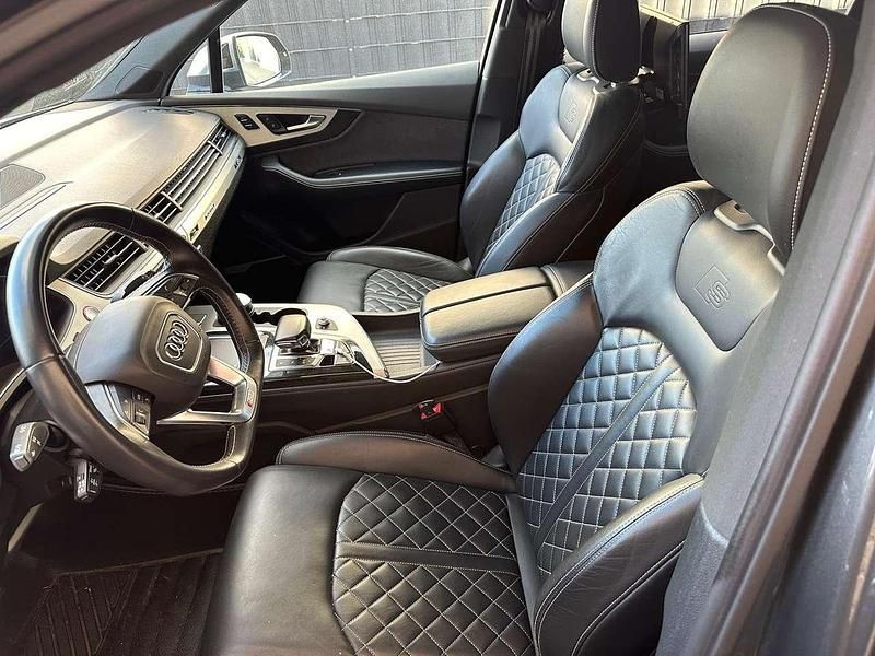 Second-hand Audi SQ7 435 CP (319 kW) 2018 Gri SUV