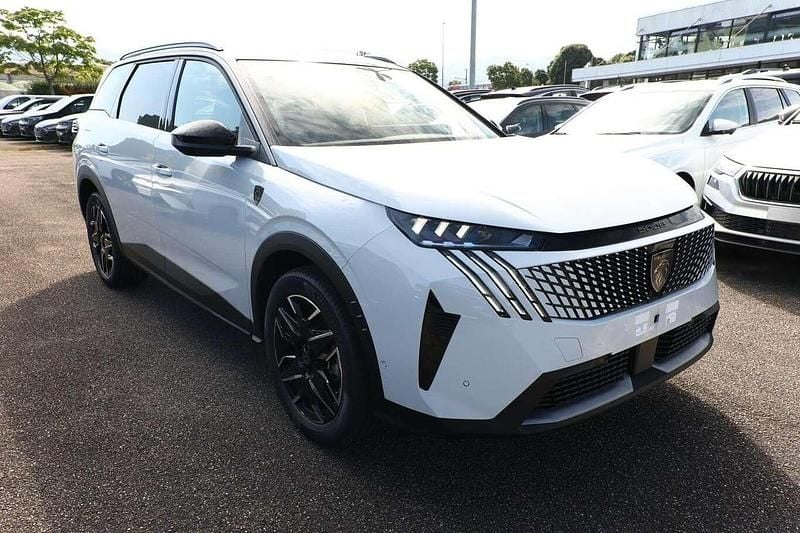 Okenit weiß metallic Neu 2025 Peugeot 5008 GT Van / Kleinbus | 37.934 € (Superpreis) - Bild 1/4