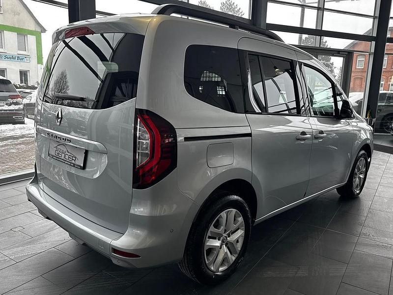 Neu Renault Kangoo Techno 131 PS (96 kW) 2025 Silber Van / Kleinbus