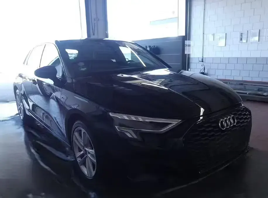 Gebraucht Audi A3 Advanced 150 PS (110 kW) 2022 Schwarz Limousine