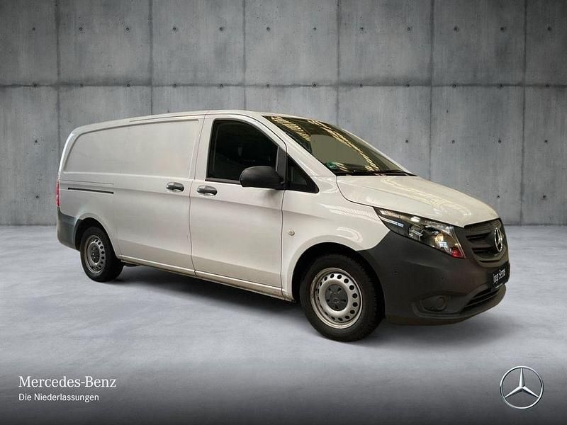 Gebraucht Mercedes Vito 102 PS (75 kW) 2021 Weiß Van