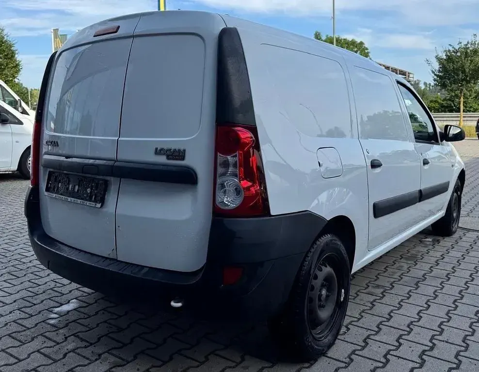 Gebraucht Dacia Logan Ambiance 75 PS (55 kW) 2010 Weiß Van / Kleinbus