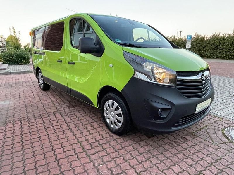 Gebraucht Opel Vivaro 120 PS (88 kW) 2019 Grün Van / Kleinbus