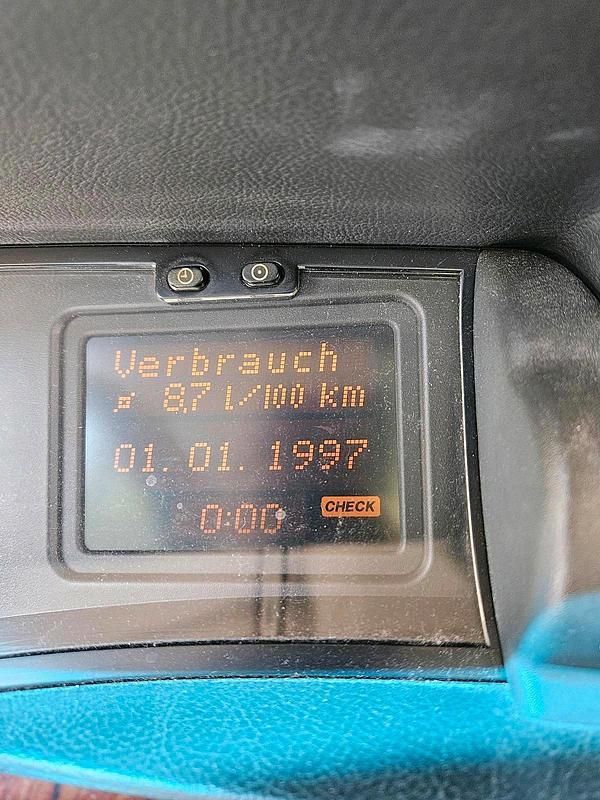 Second-hand Opel Omega 170 CP (125 kW) 2000 Roșu Berlinǎ