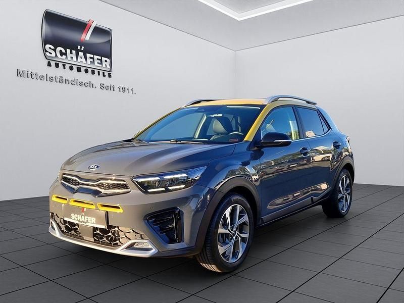 Grau Gebraucht 2021 Kia Stonic GT-Line SUV | 20.990 € (Teuer) - Bild 1/4