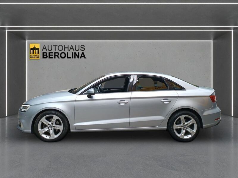 Gebraucht Audi A3 Sport 116 PS (85 kW) 2018 Florettsilber metallic Limousine