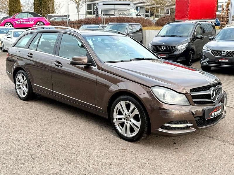 Gebraucht Mercedes C220 Avantgarde 170 PS (125 kW) 2013 Braun Kombi