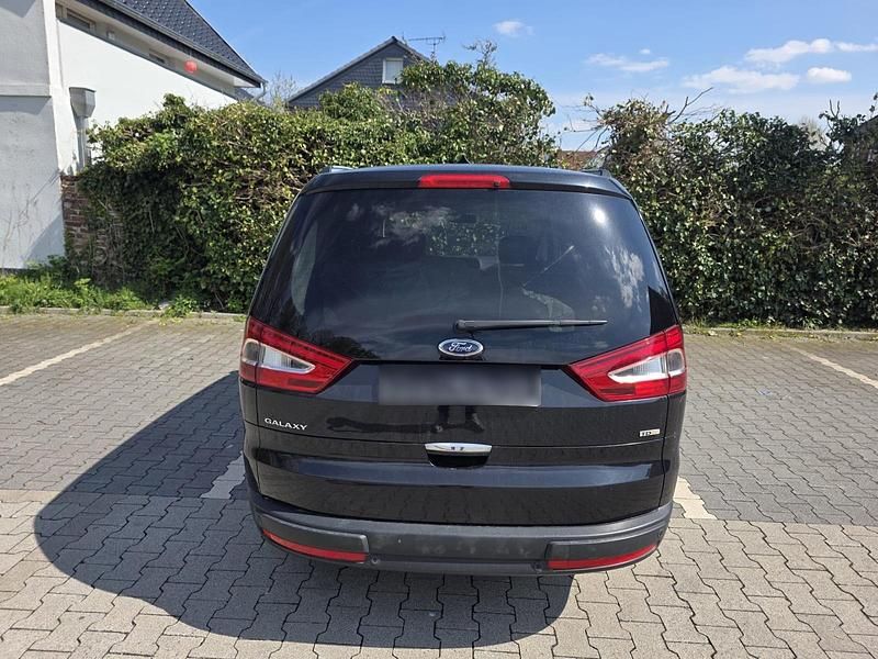 Gebraucht Ford Galaxy Titanium 140 PS (102 kW) 2011 Schwarz Van / Kleinbus