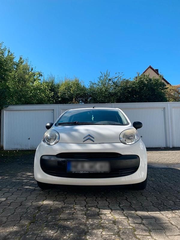 Weiß Gebraucht 2007 Citroën C1 Kleinwagen | 1.500 € - Bild 1/4