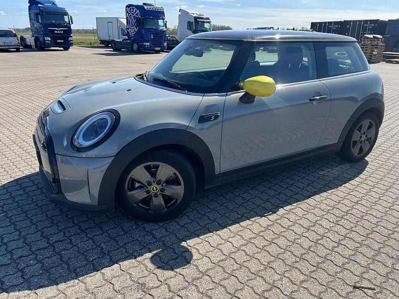 Gebraucht Mini Cooper SE Essential 135 kW (184 PS) 2022 Grau Kleinwagen