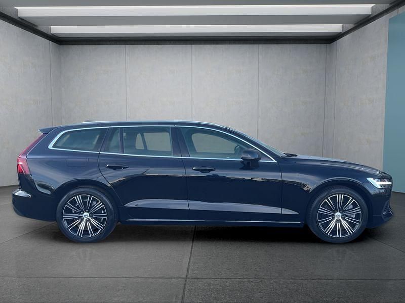 Gebraucht Volvo V60 253 PS (186 kW) 2022 Schwarz Kombi