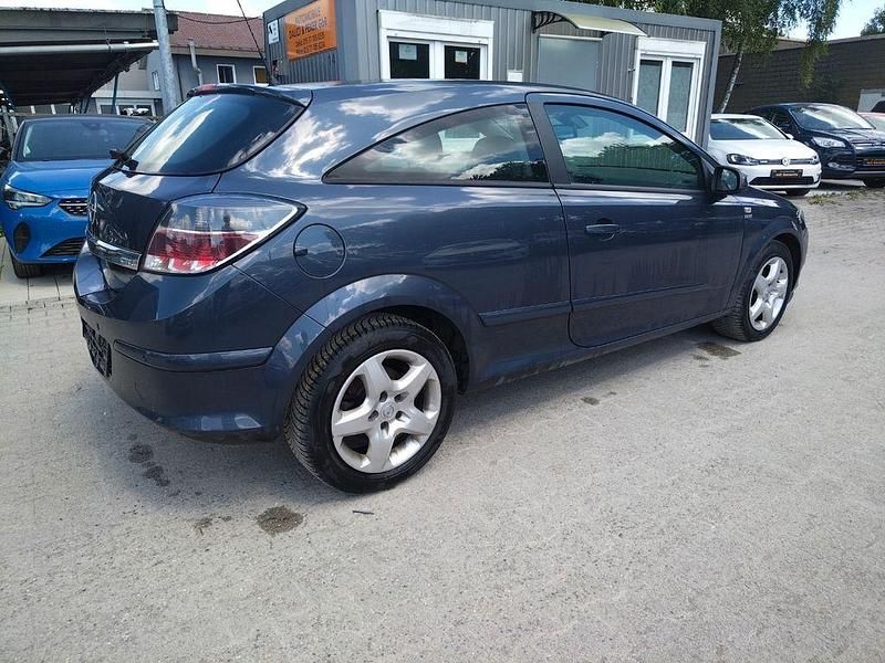 Gebraucht Opel Astra GTC 116 PS (85 kW) 2007 Blau Coupé
