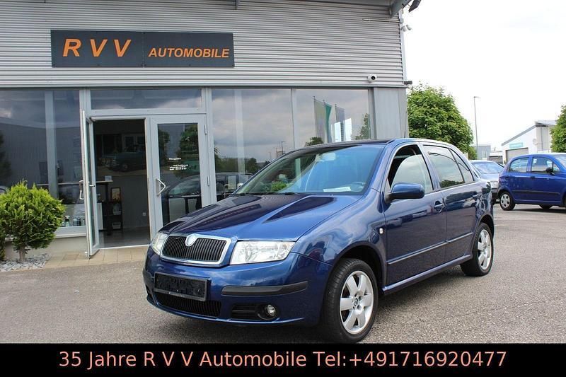 Blau Gebraucht 2007 Skoda Fabia Ambiente Kleinwagen | 988 € (Guter Preis) - Bild 1/4