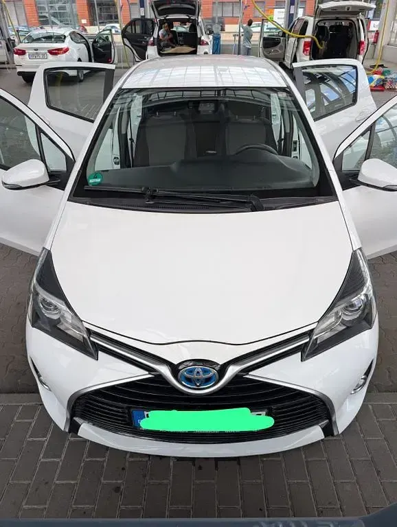 Gebraucht Toyota Yaris Edition-S 99 PS (72 kW) 2016 Weiß Limousine