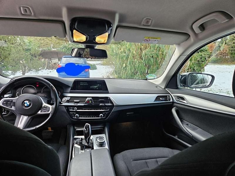 Gebraucht BMW 520 184 PS (135 kW) 2019 Schwarz Kombi