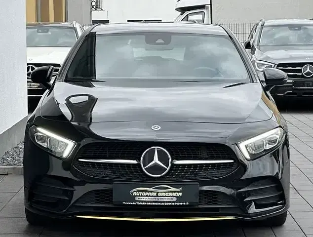 Gebraucht Mercedes A220 AMG Edition 1 190 PS (139 kW) 2018 Schwarz Kleinwagen