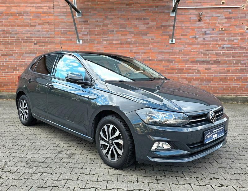 Gebraucht VW Polo Active 110 PS (80 kW) 2021 Grau Kleinwagen