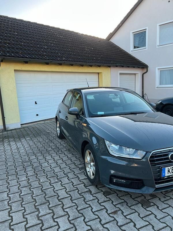 Usata Audi A1 90 CV (66 kW) 2015 Grigio Utilitaria