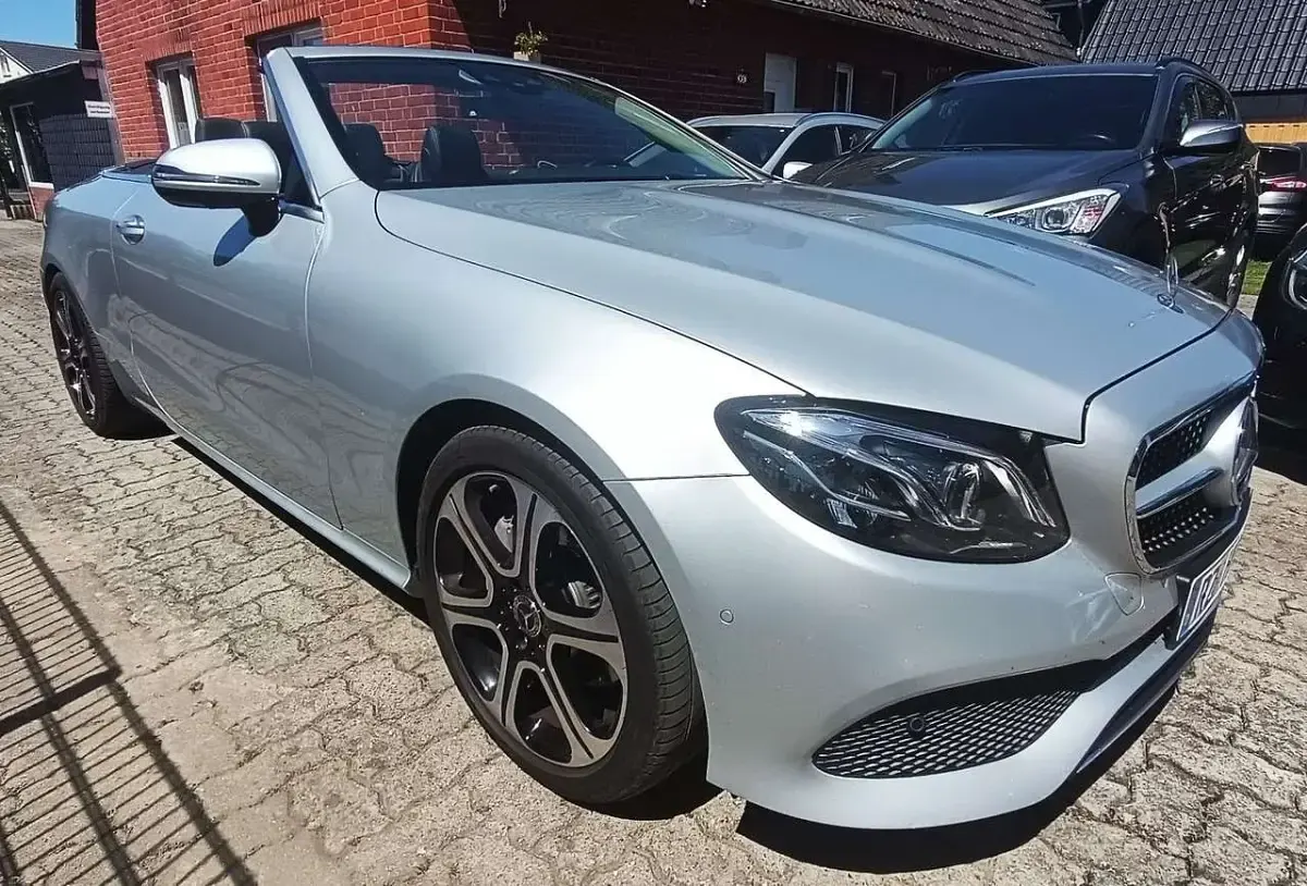 Gebraucht Mercedes E350 299 PS (219 kW) 2017 Silber Cabrio