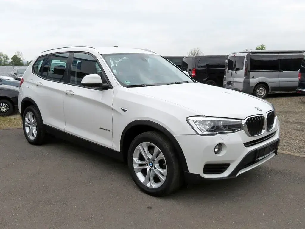 Używany BMW X3 Advantage 190 KM (139 kW) 2017 Biały SUV