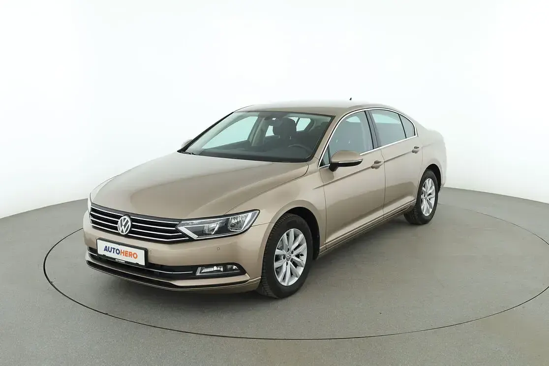 Gebraucht VW Passat Comfortline 125 PS (91 kW) 2015 Limousine