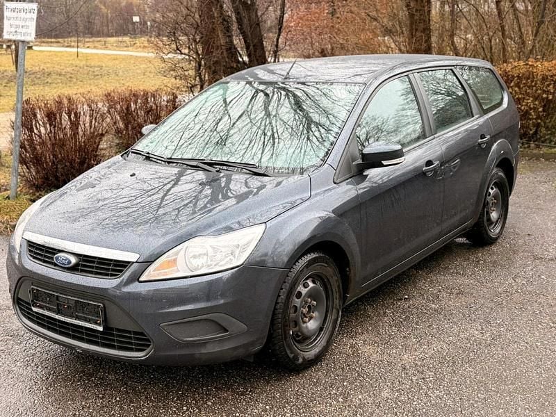Gebraucht Ford Focus 116 PS (85 kW) 2008 Grau Kombi