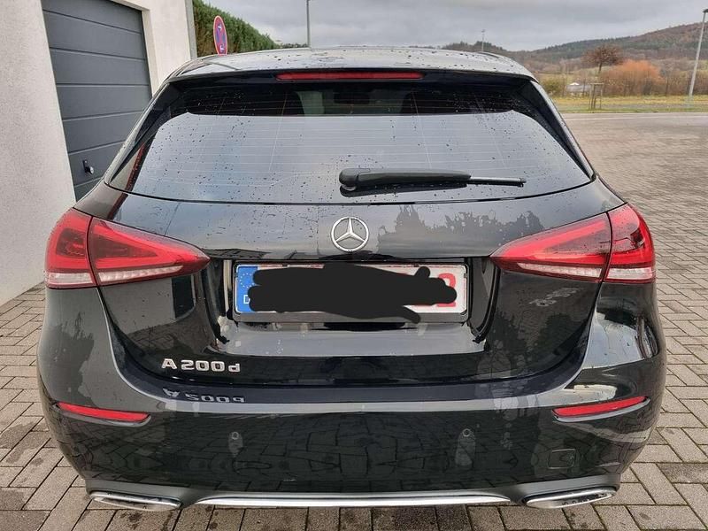 Gebraucht Mercedes A200 Progressive 150 PS (110 kW) 2019 Schwarz Limousine