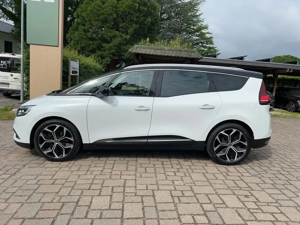 Gebraucht Renault Grand Scénic IV Techno 140 PS (102 kW) 2023 Weiß Van / Kleinbus