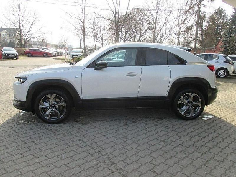 Gebraucht Mazda MX30 Ad'Vantage 80 kW (110 PS) 2022 Ceramic white SUV