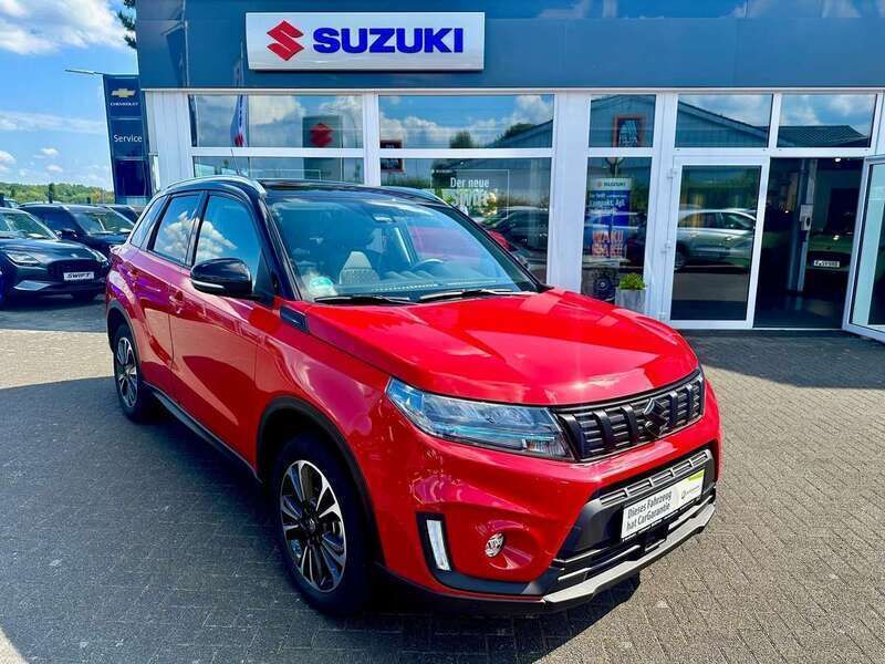 Rot/dach schwarzmet. Gebraucht 2022 Suzuki Vitara Comfort SUV | 23.900 € (Fairer Preis) - Bild 1/4