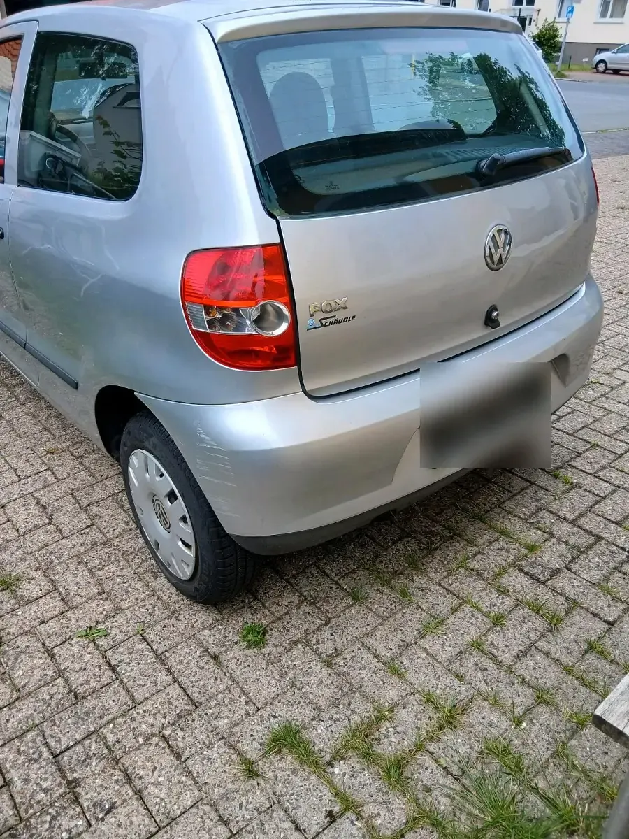 Gebraucht VW Fox 54 PS (39 kW) 2006 Silber Kleinwagen