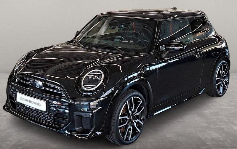 Schwarz Gebraucht 2025 Mini John Cooper Works Kleinwagen | 32.990 € (Superpreis) - Bild 1/4