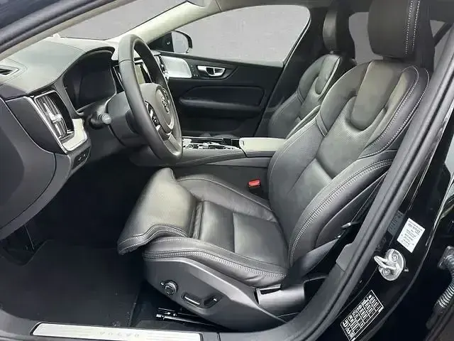 Gebraucht Volvo V60 Ultra 455 PS (334 kW) 2025 Onyx schwarz Kombi