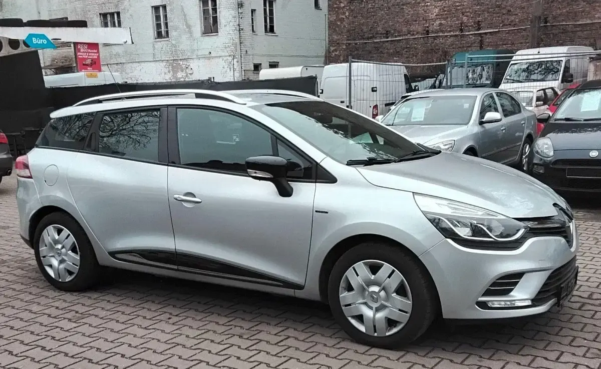 Gebraucht Renault Clio GrandTour LIMITED 90 PS (66 kW) 2020 Grau Kombi