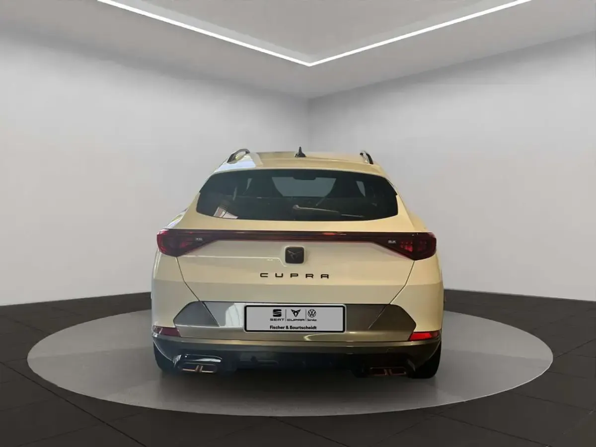 Gebraucht Cupra Formentor VZ 245 PS (180 kW) 2023 Candy weiss SUV