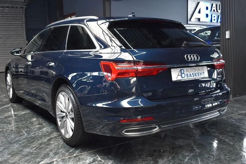 Gebraucht Audi A6 Design 204 PS (150 kW) 2022 Blau Kombi