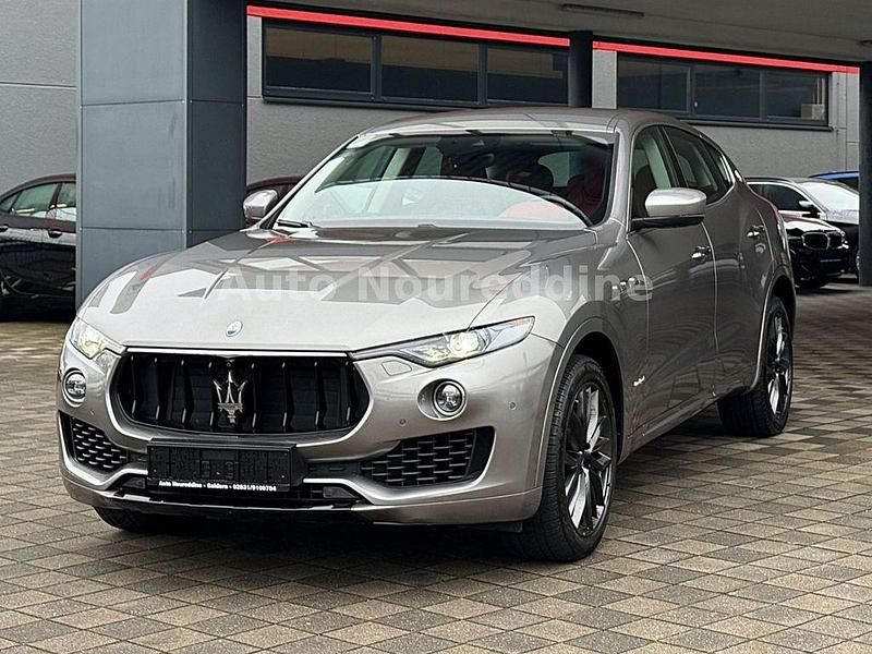 Gebraucht Maserati Levante 349 PS (256 kW) 2018 Grau SUV