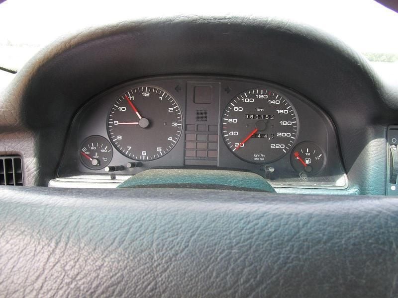 Gelb Gebraucht 1993 Audi 80 Kombi | 3.800 € - Bild 1/4