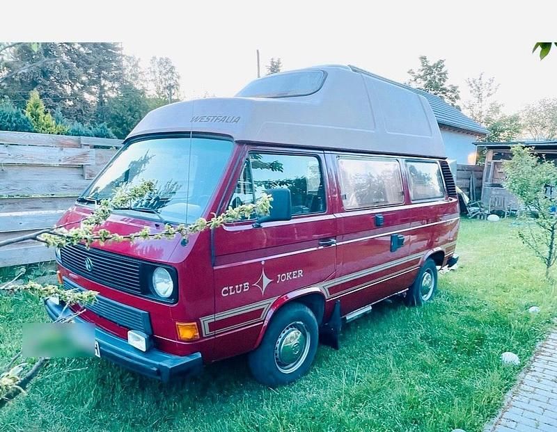 Rot Gebraucht 1983 VW T3 Van | 16.750 € - Bild 1/3