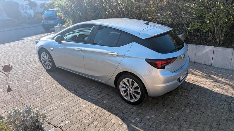 Gebraucht Opel Astra 125 PS (91 kW) 2019 Silber Limousine