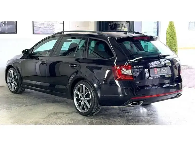 Gebraucht Skoda Octavia RS 184 PS (135 kW) 2019 Cerna magic/black magic Kombi