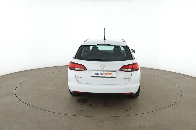 Gebraucht Opel Astra Selection 105 PS (77 kW) 2017 Weiß Kombi
